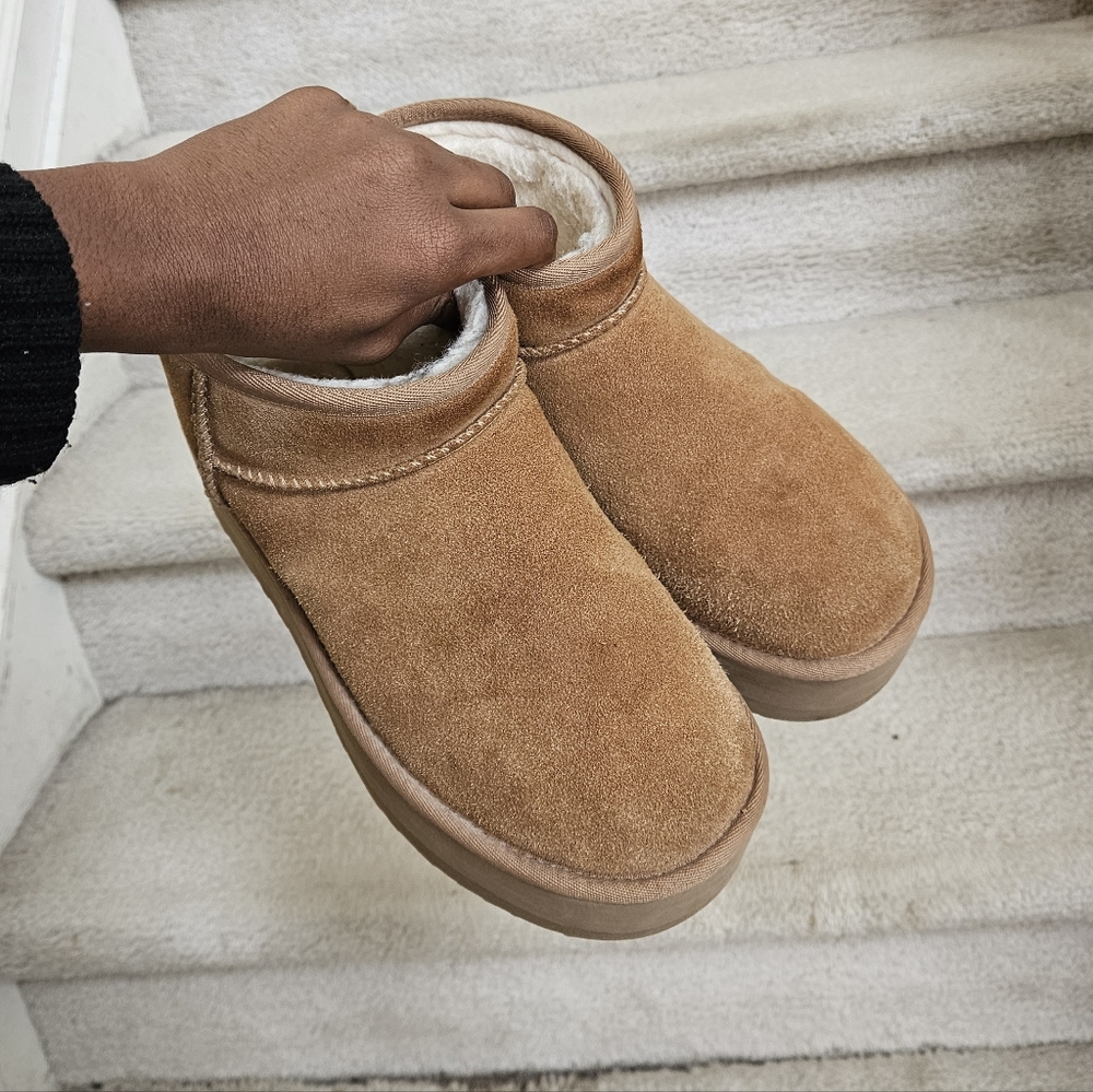 Ugg Classic Ultra Mini Platform Suede Boots - Picture 3 of 6